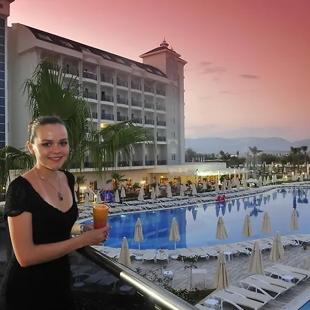 Station touristique & River &