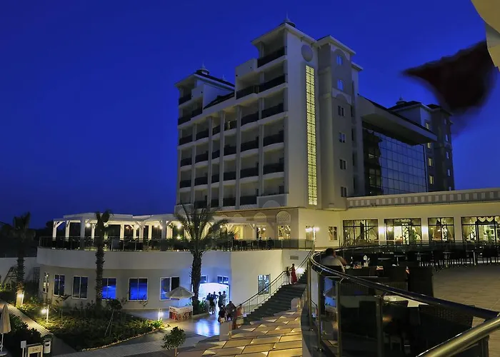 & River & Resort Side