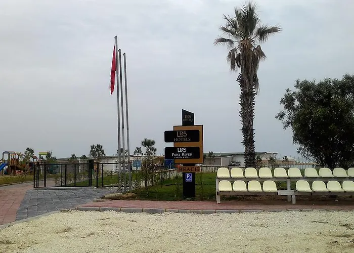 Resort & River & Side