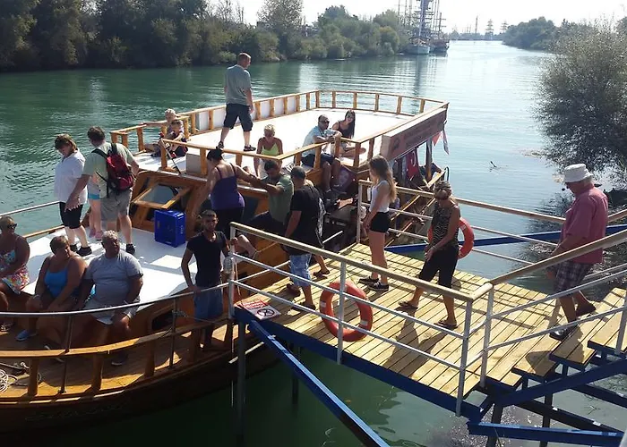 Üdülőközpont & River & 5*