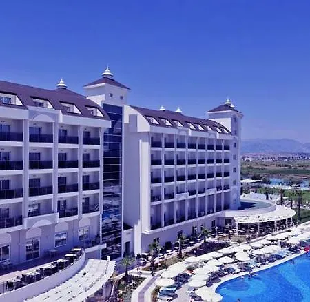 Курортный комплекс & River & 5*