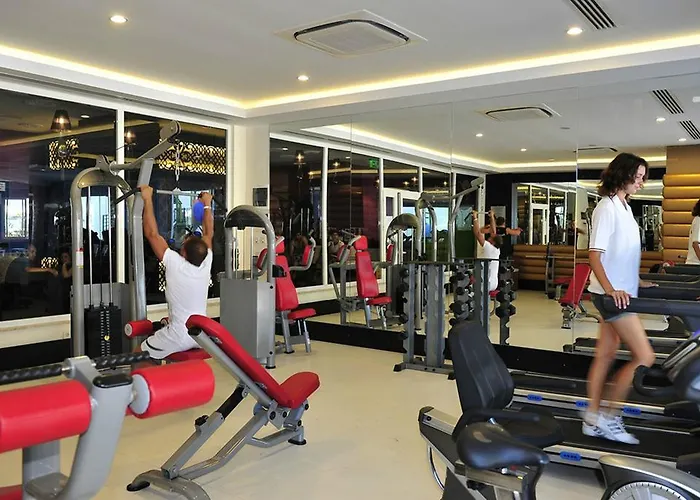 & River & Semesteranläggning (resort)