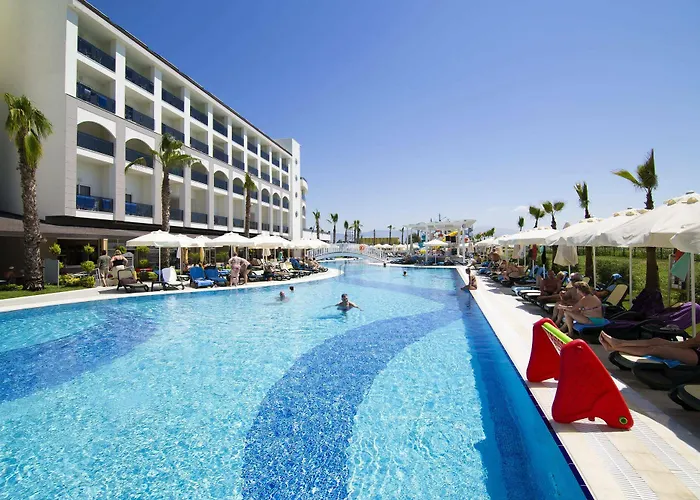 Semesteranläggning (resort) & River & 5*